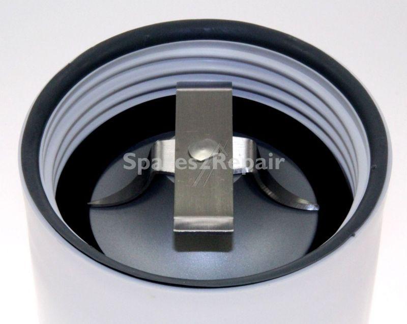 Mixer - Blender Blade - Kw697750 Socket Complete With Blade [Delonghi]